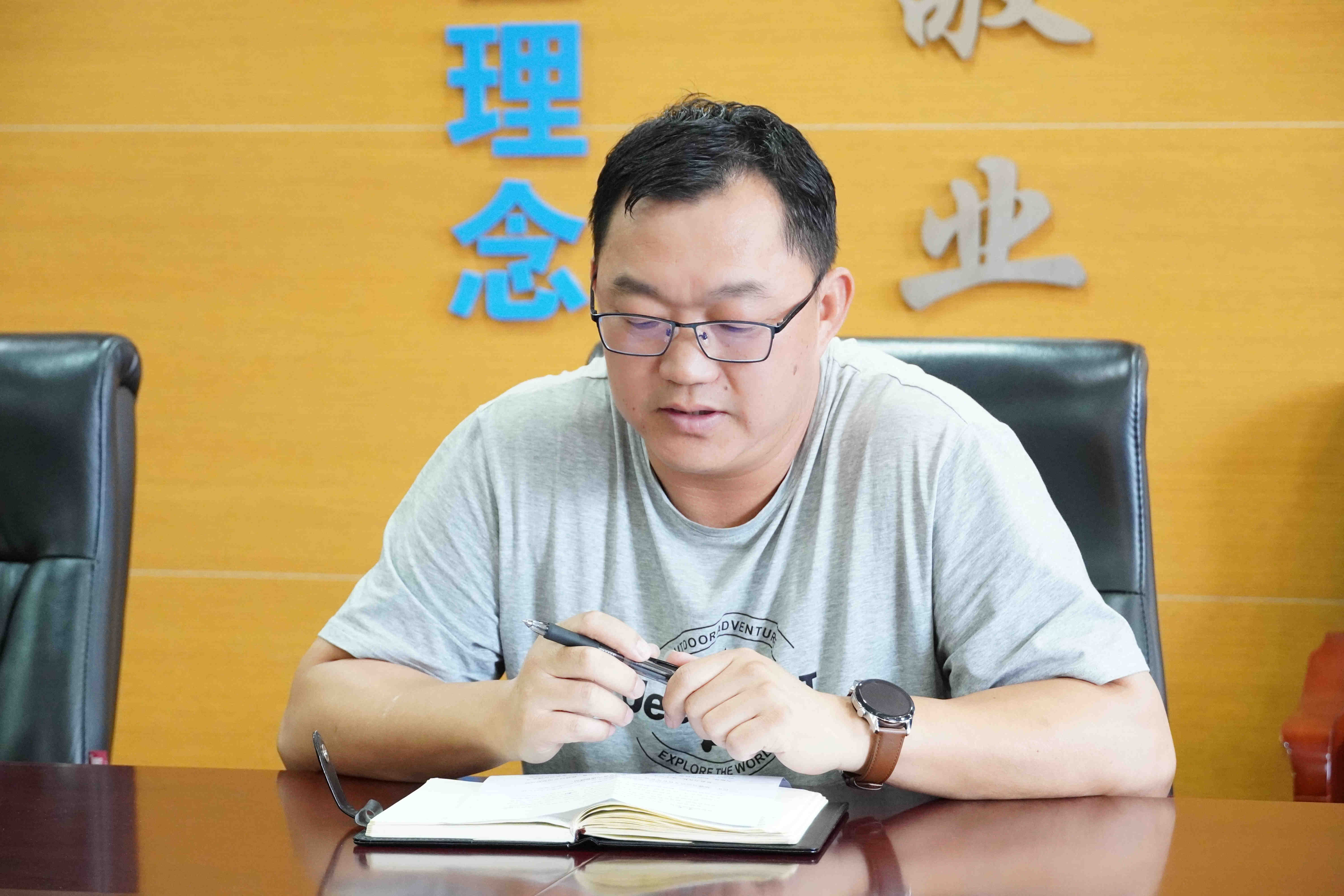 李明讲话_副本.jpg