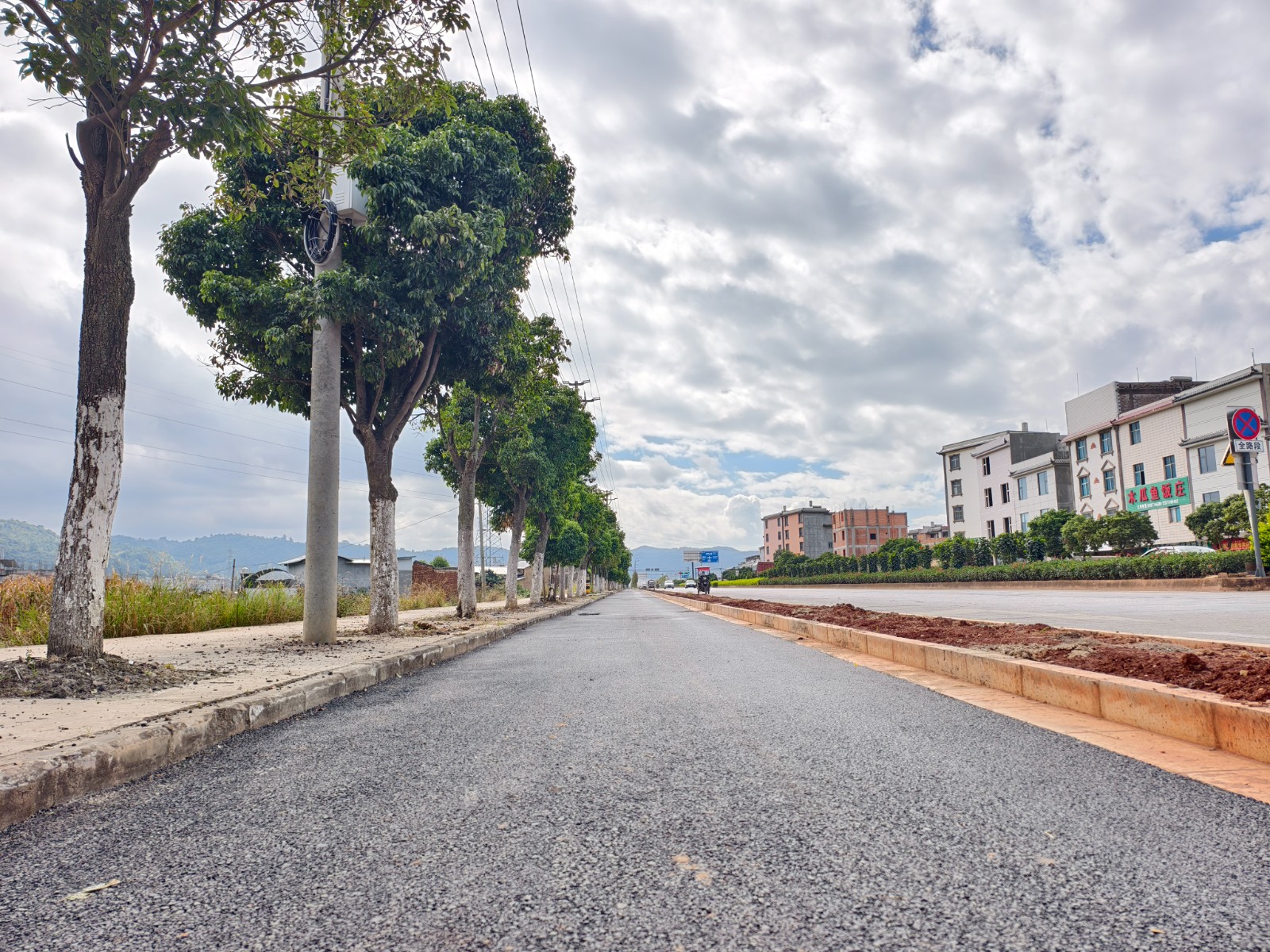 1762241160580766.jpg 杨广照片.jpg