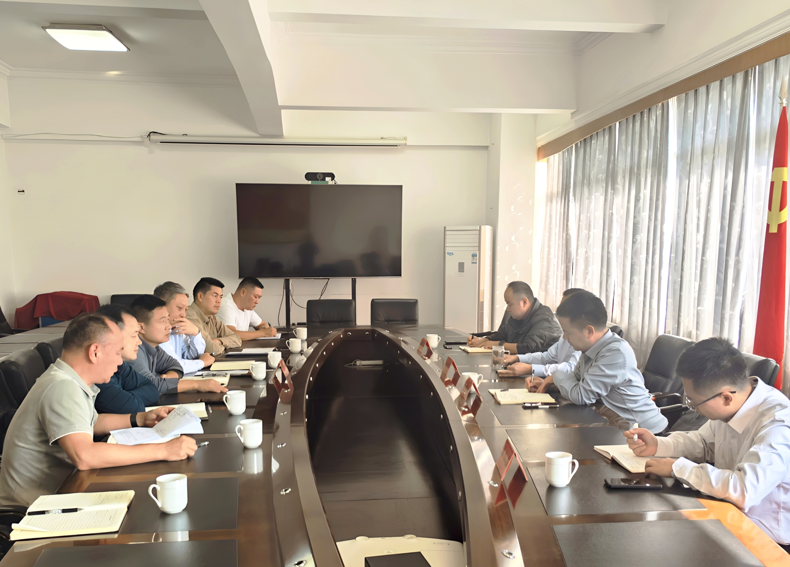 1764321994153572.jpg 22418ea7bb6c9f49bf4923d6f62d4d2e.jpg