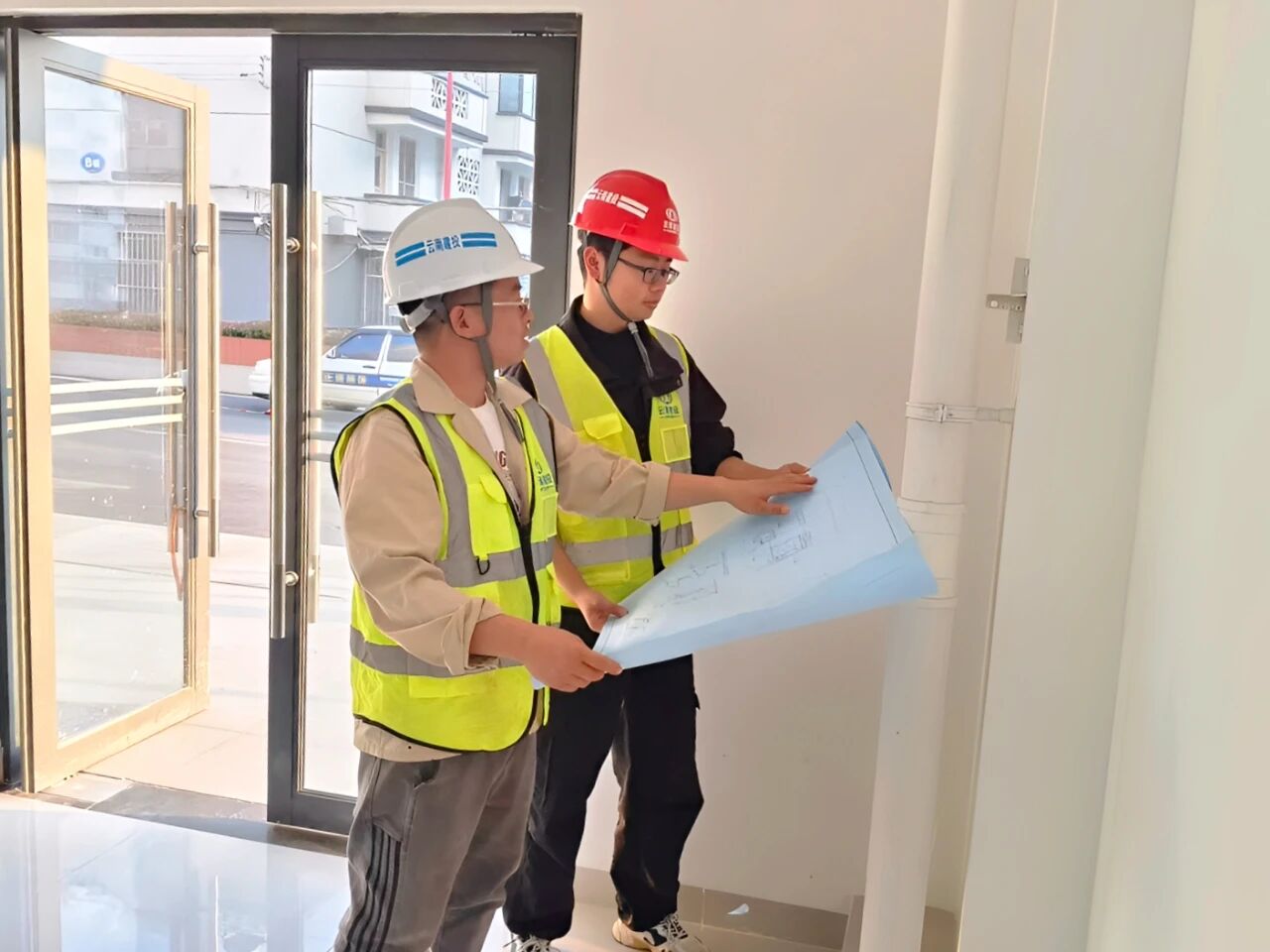 1765510976469759.jpg 33.jpg